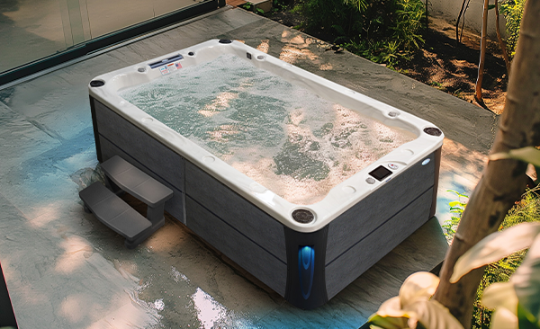 Deck Series Smyrna hot tubs for sale